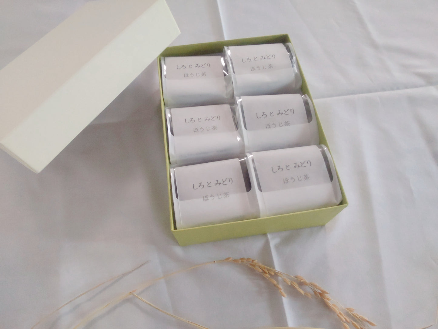 しろとみどり6個箱入り(ほうじ茶)